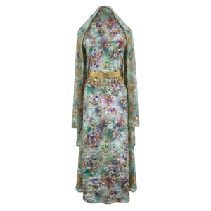 قماش أخضر بزهور مطرزة